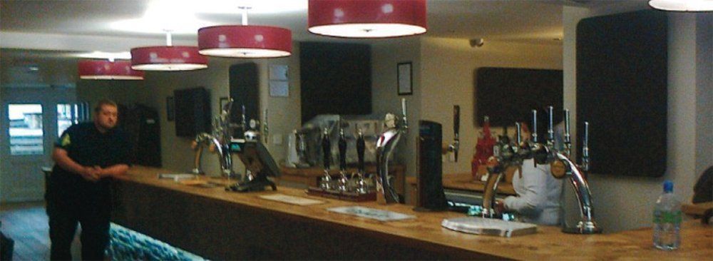 Cambrian Inn Tredegar Экстерьер фото
